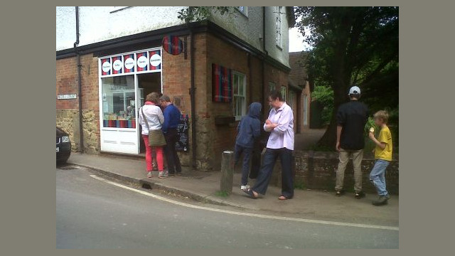 Queuing for ice-cream in Shere